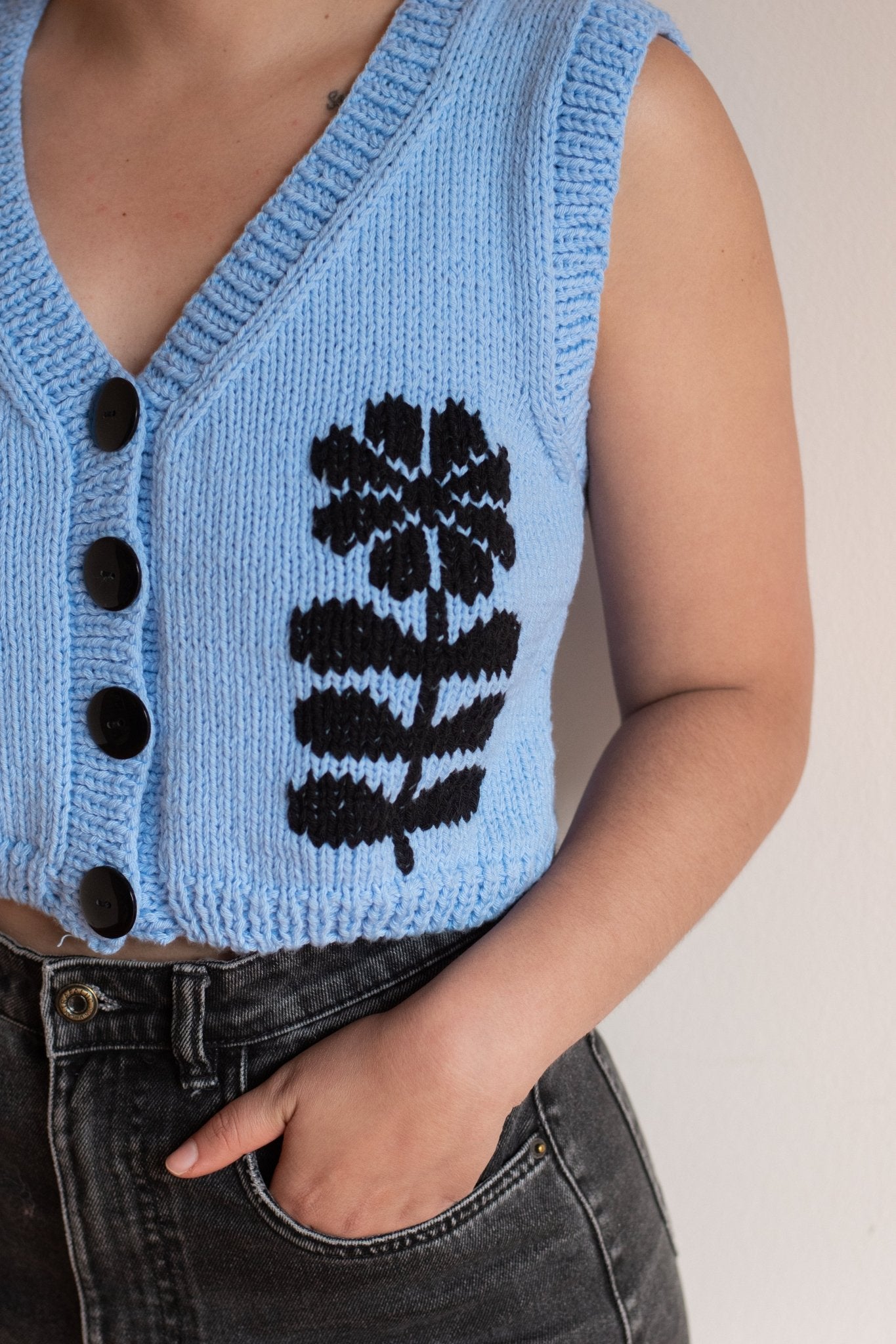 Vest delia algodón celeste - Nao Knitwear